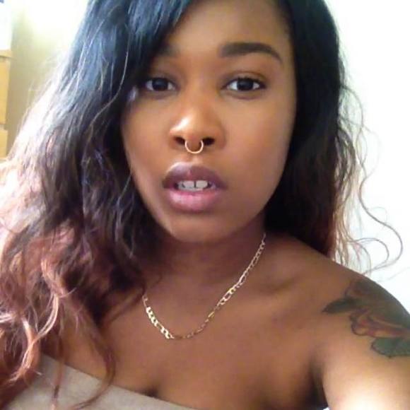 Meet your Posher, Eboni - Picture 1 of 1